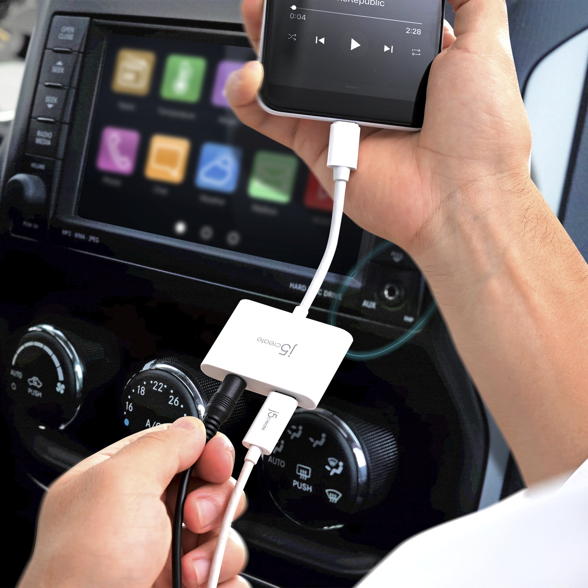j5create JCA122-N USB-C zu 3,5-mm-Klinke Adapter – 0,82 m – Weiss