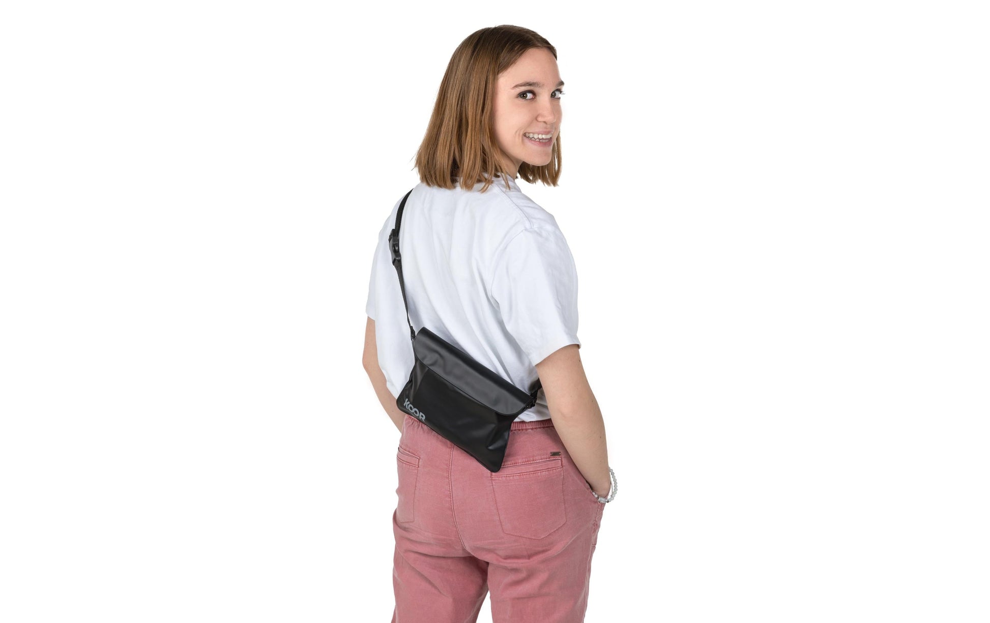 KOOR Pouch/Umhängetasche – für Smartphones, PVC, Schwarz, wasserfest, mit Schultergurt