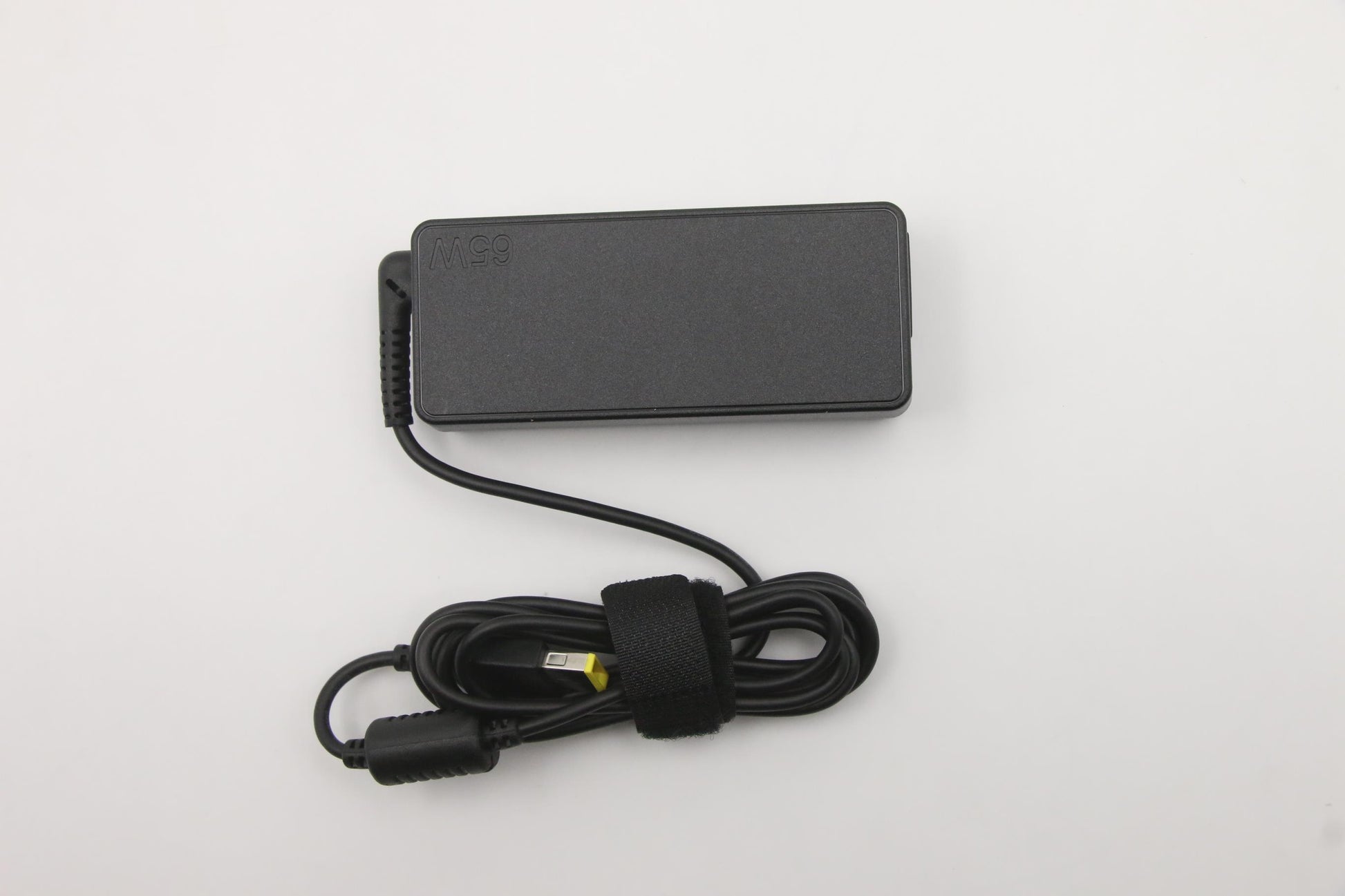 Lenovo 5A10V03250 Netzteil 65 W – 20 V – für Laptop – schwarz