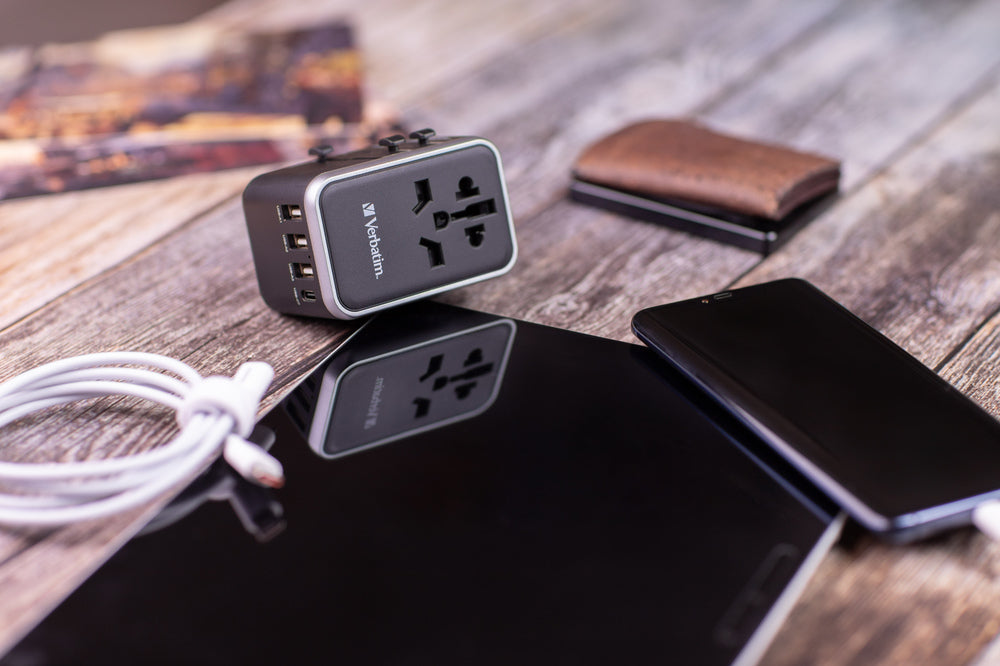 Verbatim UTA-04 Reiseadapter USB-Ladegerät 61 W – USB-C×2, USB-A×3 – PD, QC