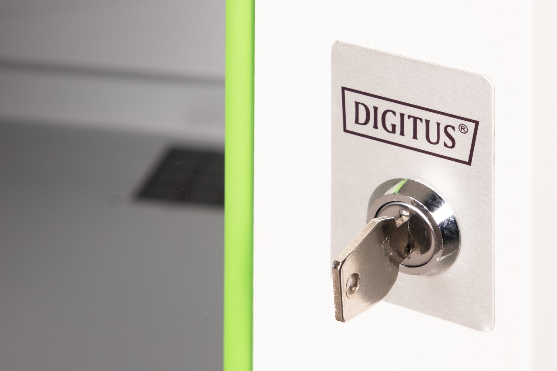 Digitus Unique – 19" Wandverteiler 16U, IP20, abschliessbar, 600 × 600 × 820 mm, lichtgrau, Stahl