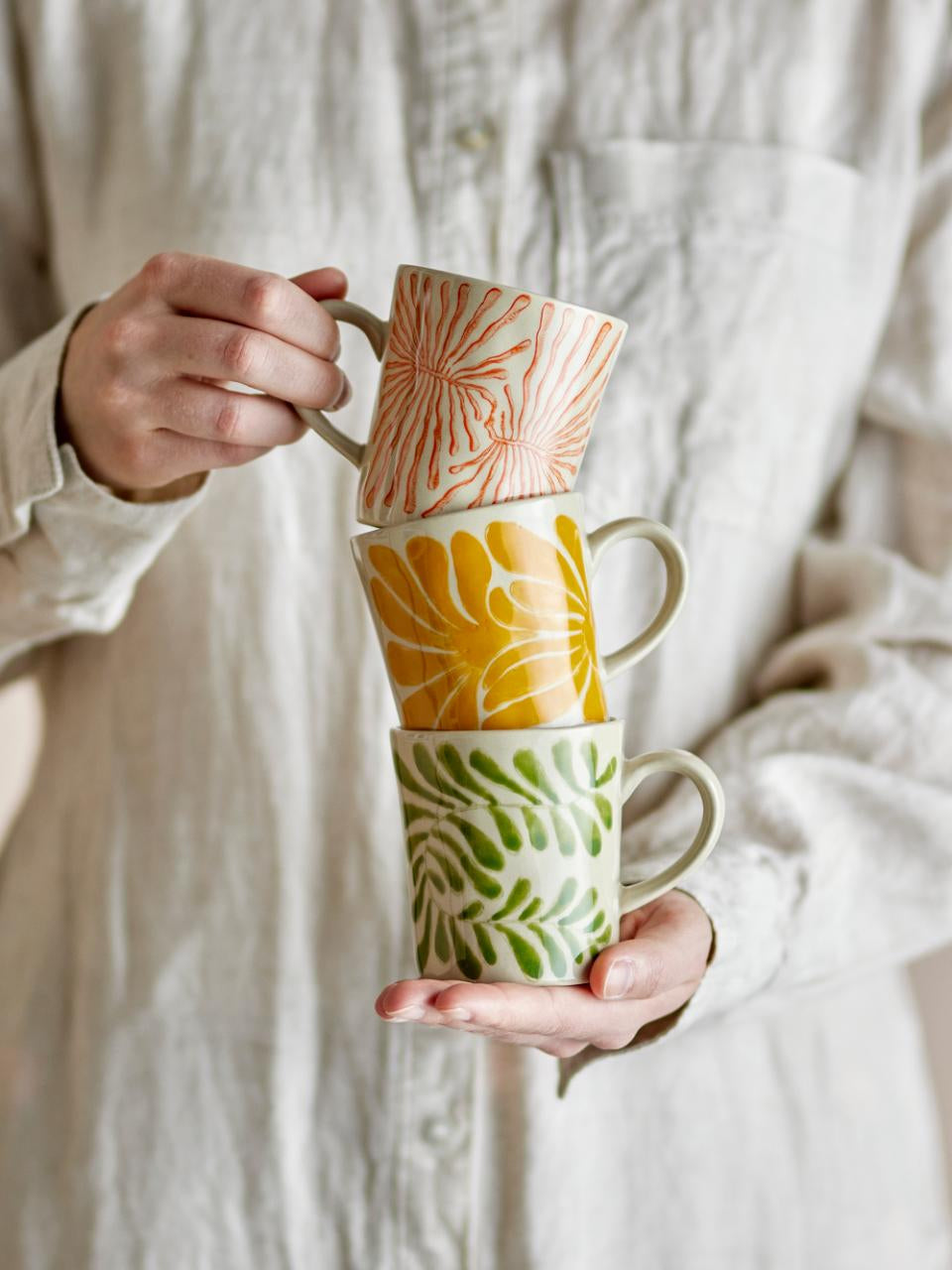 Bloomingville Tasse – 3er Set, 205 ml, Ø 7,5 cm, H 8,5 cm, Steingut, spülmaschinenfest, mikrowellengeeignet