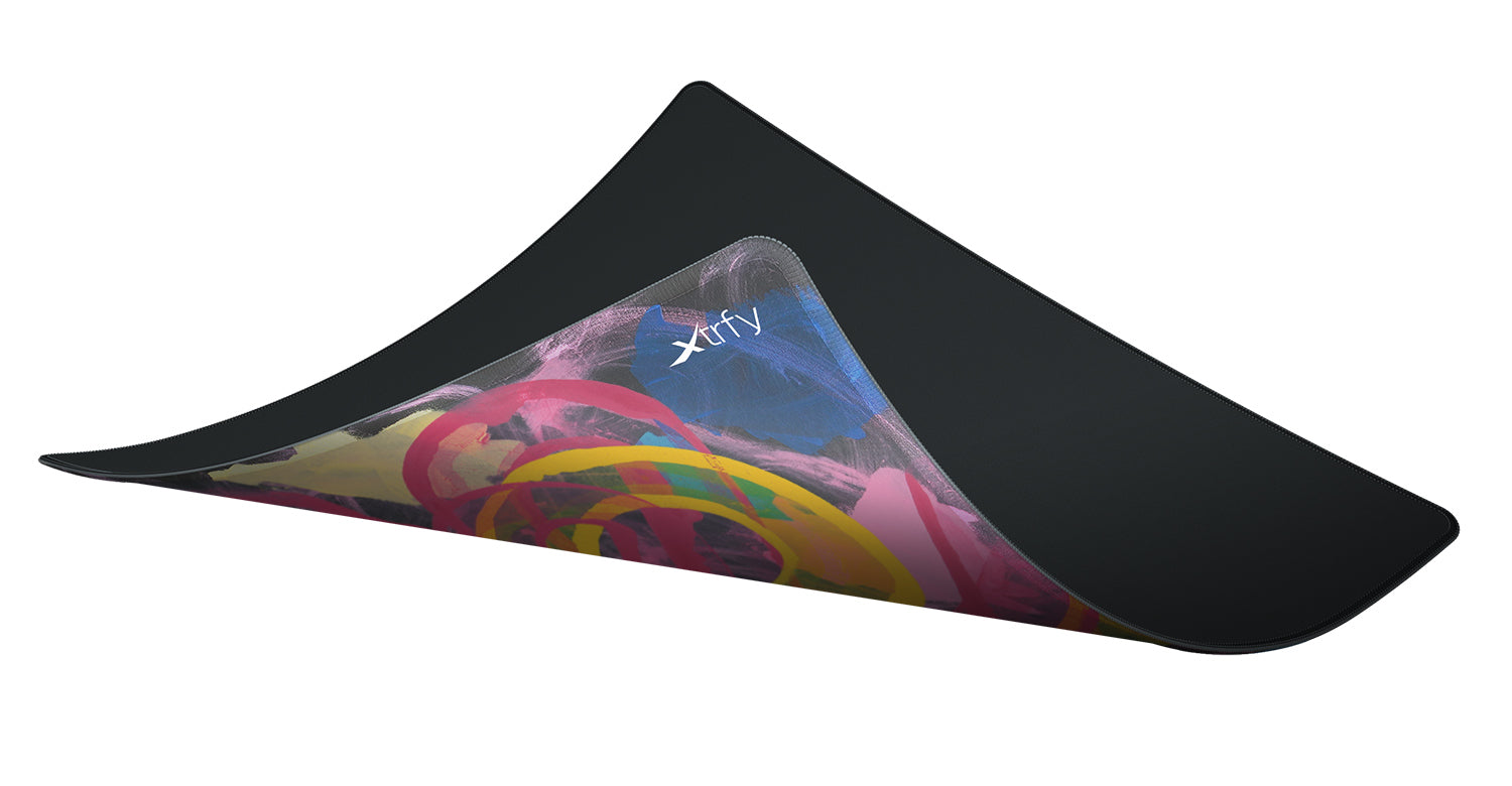 CHERRY XTRFY GP4 – Gaming-Mauspad – 460 × 400 mm, Stoff, Mehrfarbig