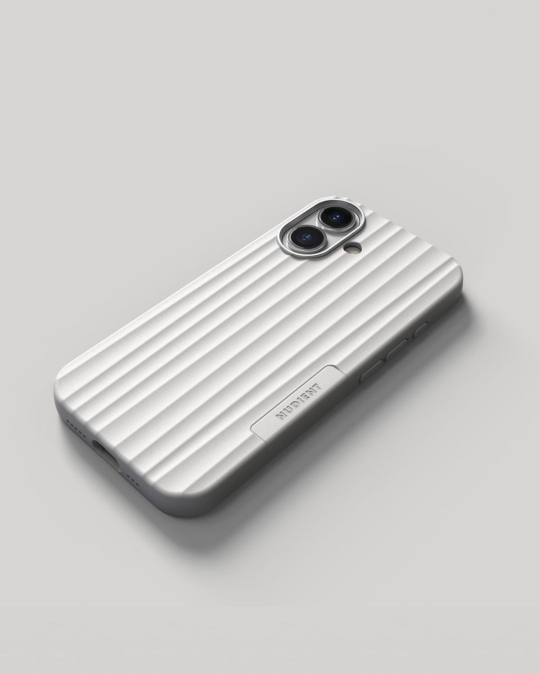 Nudient – Backcover – für Apple iPhone 17 – weiss – MagSafe-kompatibel