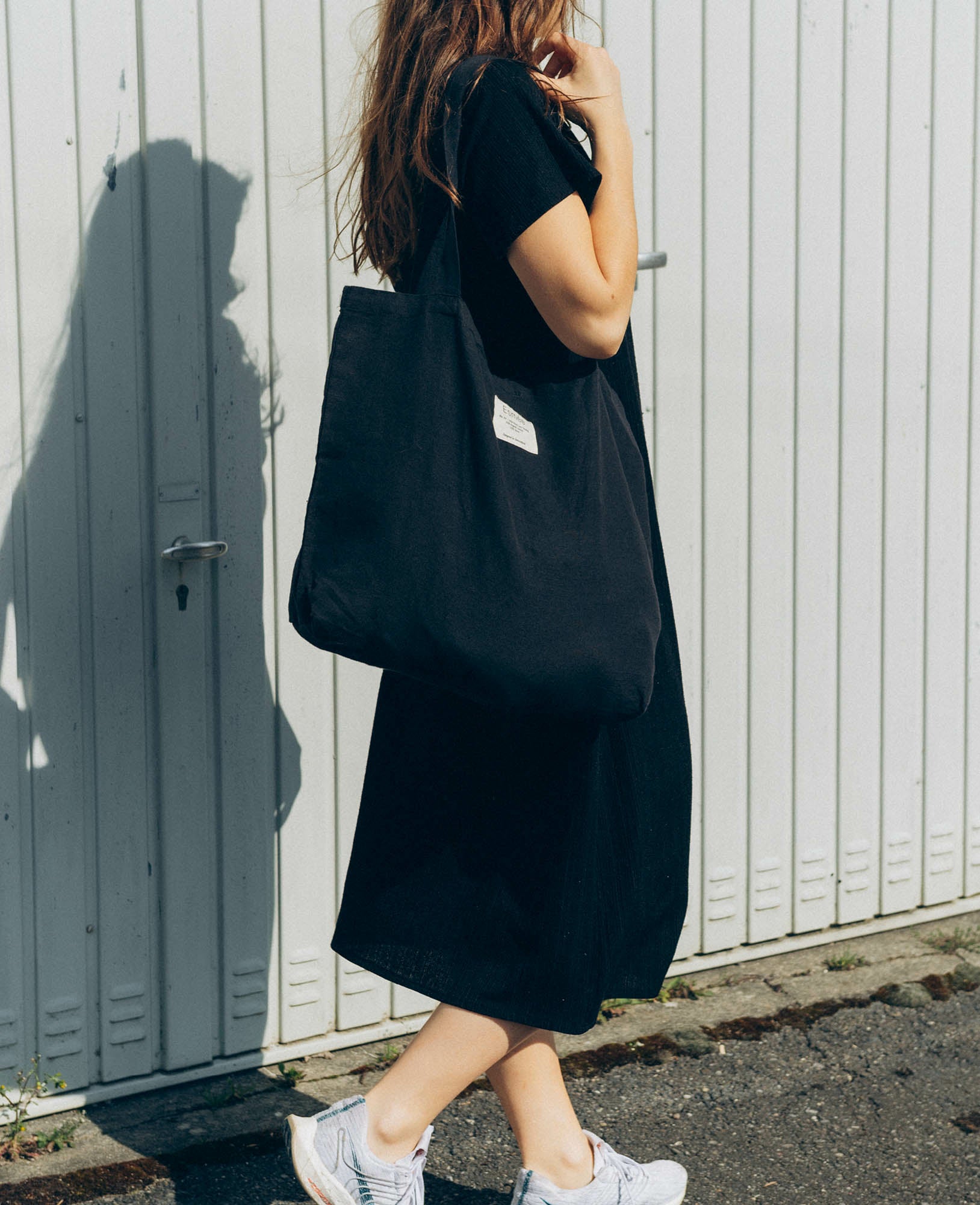 Esmée Stofftasche, Baumwolle/Leinen, Schwarz, 470×400×50 mm, Lange Henkel