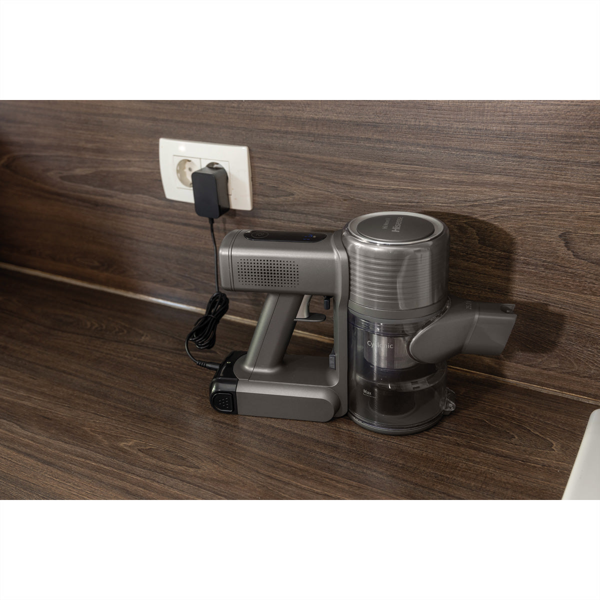 Hisense Kabelloser Staubsauger HVC6463DA, 2-in-1 – 60 min, 130 W, 0,5 l Behälter