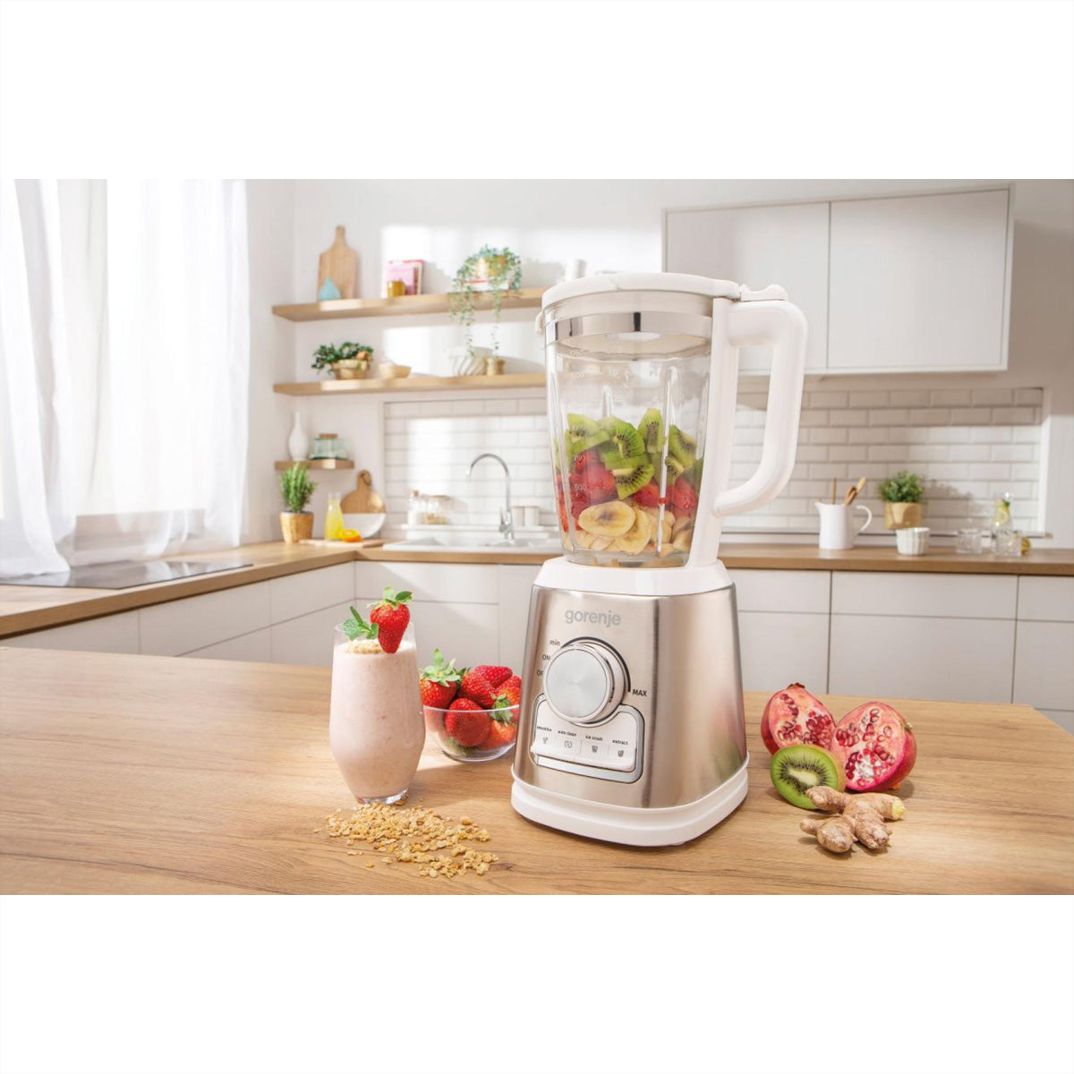 Gorenje Standmixer B1400E – 1,75 l, 1400 W, spülmaschinenfest – weiss/silber