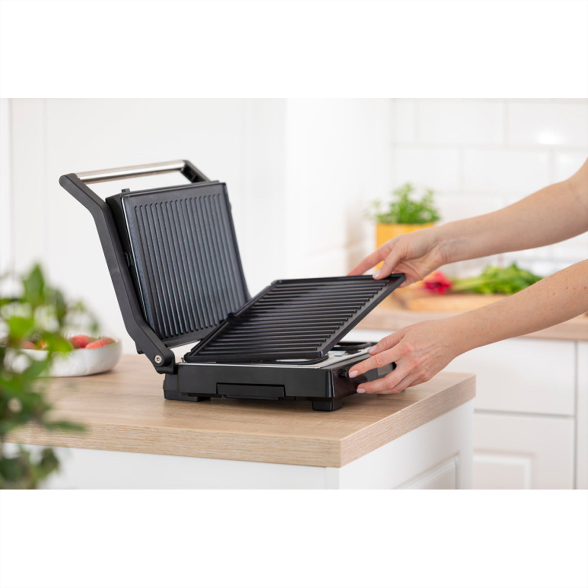 Gorenje Kontaktgrill GCG2000SD – 2000 W, spülmaschinenfest – schwarz