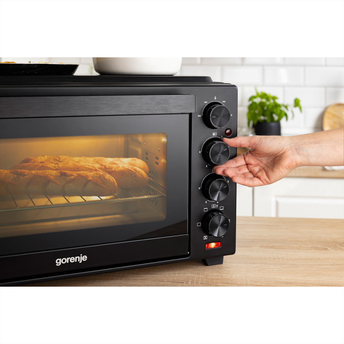 Gorenje Mini Ofen OM38GBC – 38 l, Grill & Heissluft, 3500 W – schwarz