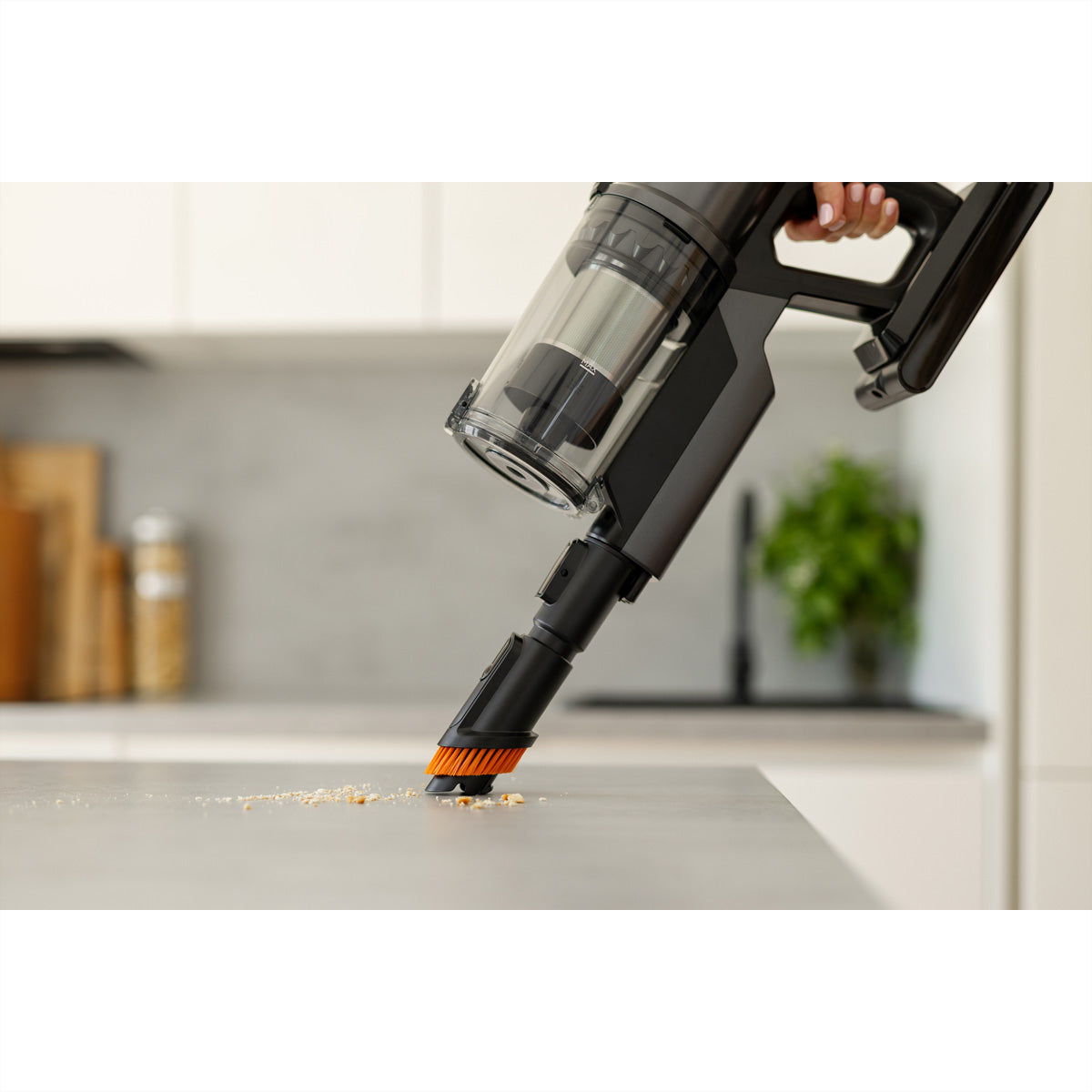 Gorenje Kabelloser Staubsauger SVC296449NMBL NEOMASTER, 2-in-1 – 60 Min., 190 AW, Behälter 0,6 l
