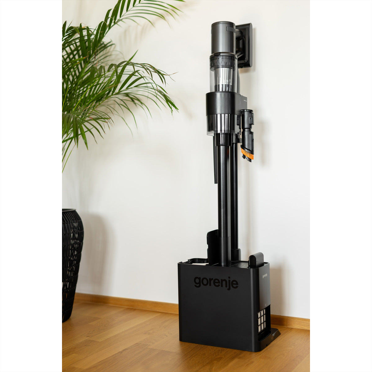 Gorenje Kabelloser Staubsauger NEOEXPERT SVC296749NEBL, mit Absaugstation, 2-in-1 – 60 min, 190 AW, Behälter 0,6 l