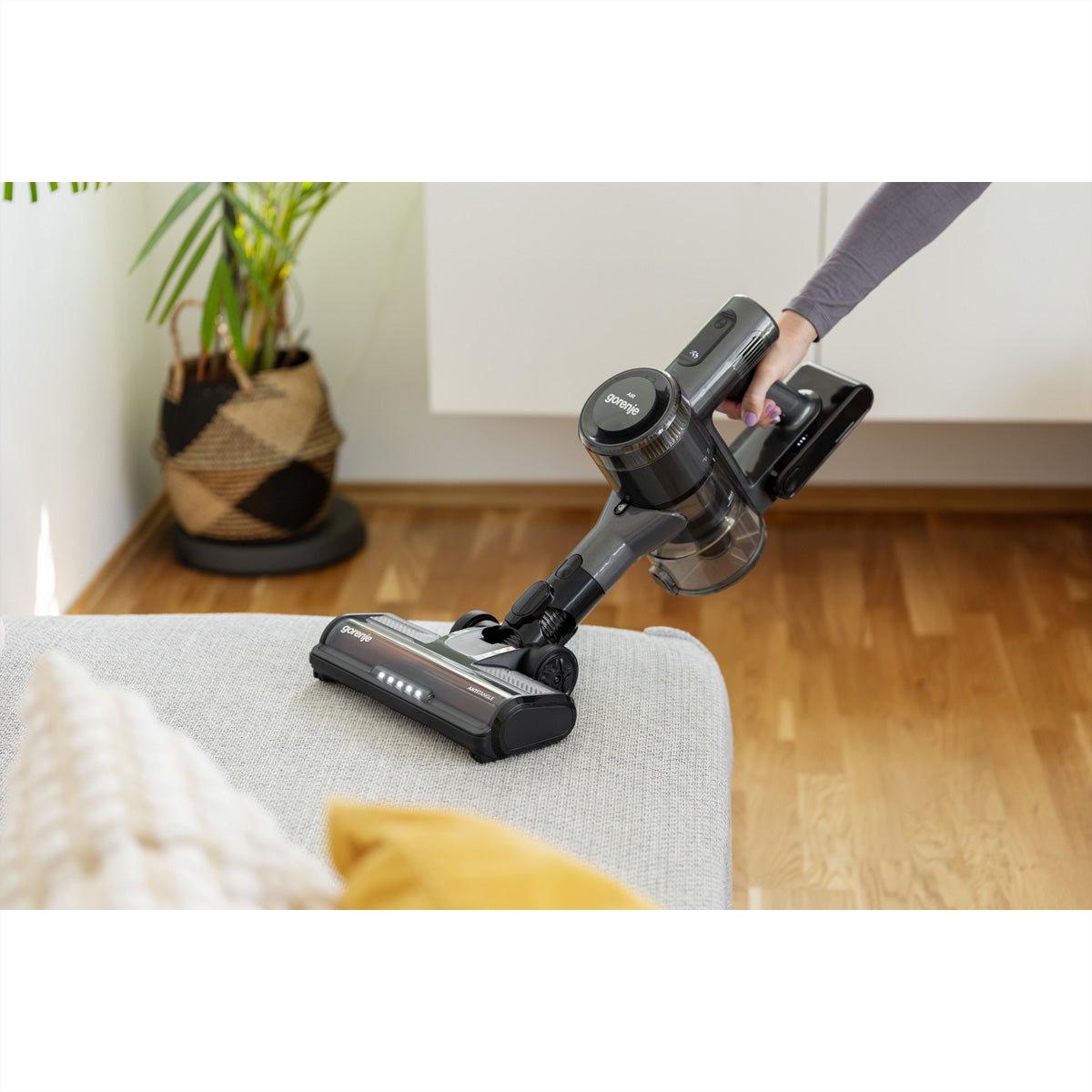 Gorenje Kabelloser Staubsauger SVC222480AA AIR, 2-in-1 – 30 min, 70 AW, Behälter 0,70 l