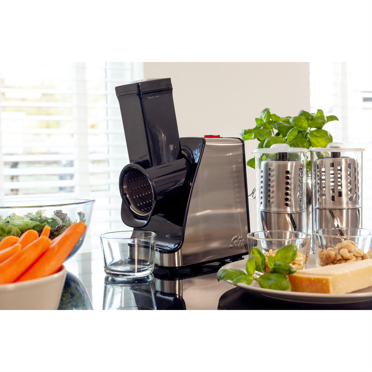 Solis Reibschnitzler Slice & More 8401 – 350 W, 5 Zylinder – schwarz/edelstahl