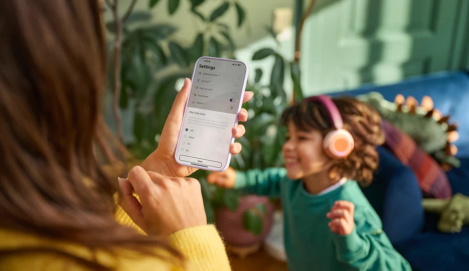 Philips TAK4200MP/00 – Duo Headset, On-Ear – Bluetooth, Lautstärkebegrenzung 85 dB – Magenta/Violett – bis 45h