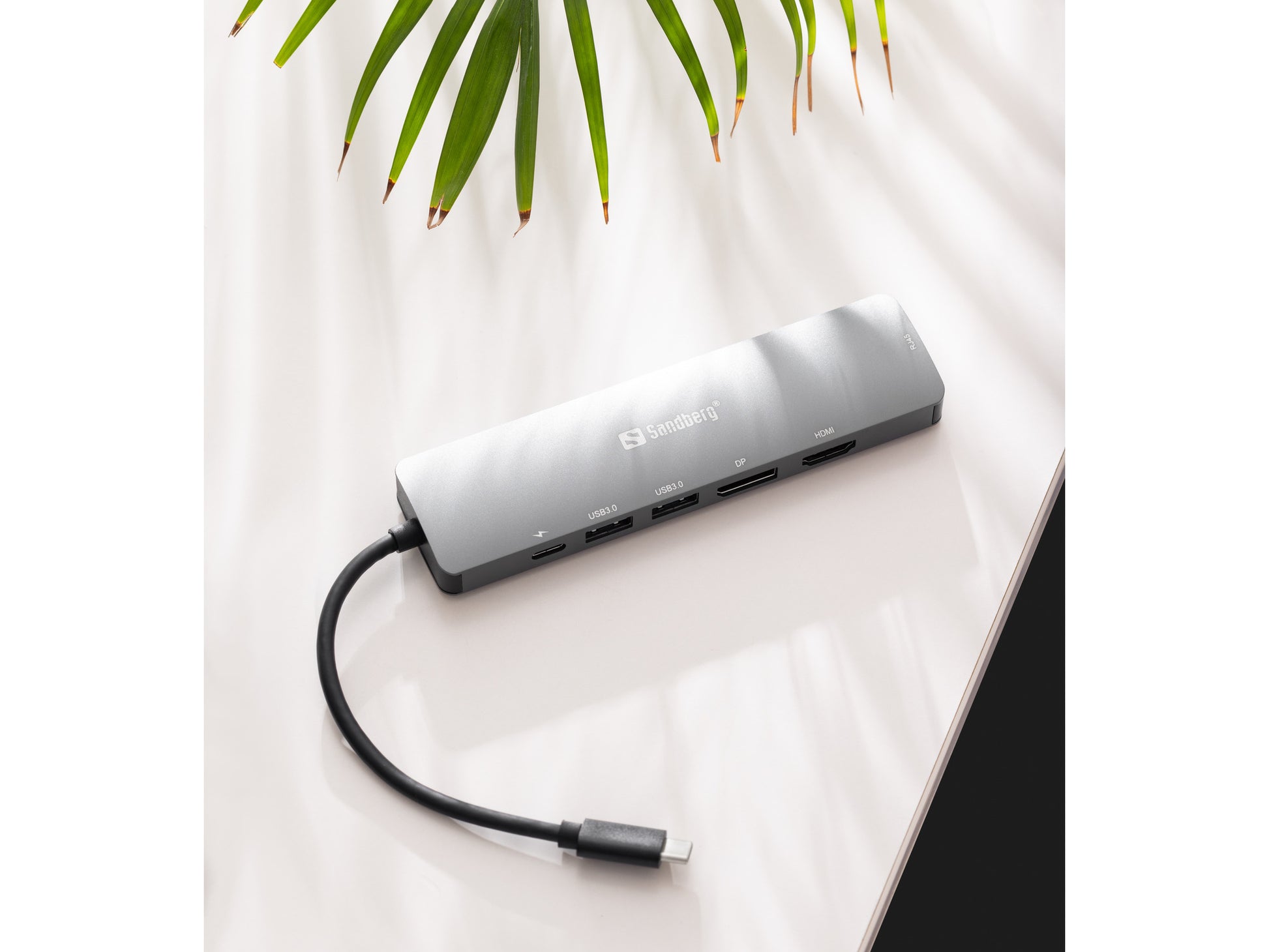 Sandberg 136-43 Dockingstation – USB-C, 1× DP, 2× HDMI, 2× USB-A, 1× USB-C, 100 W PD, Fast Ethernet