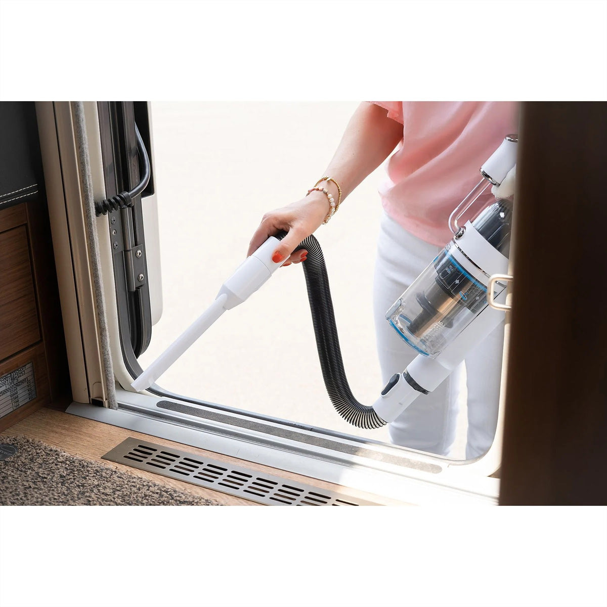 Hoogo Akkustaubsauger S6, 2-in-1 – 45 min, 400 W, Behälter 0,5 l