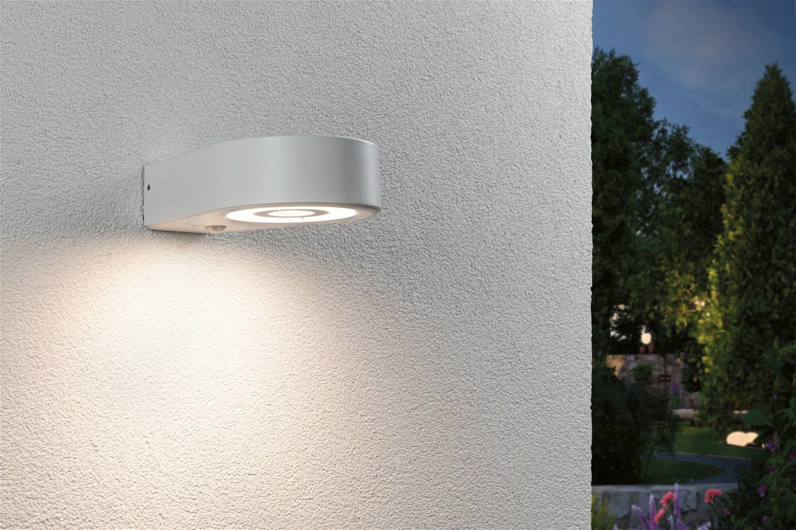 Paulmann Aussenwandleuchte – Warmweiss, 3000 K – IP44 – Netzbetrieb – mit Bewegungsmelder – Weiss, Aluminium