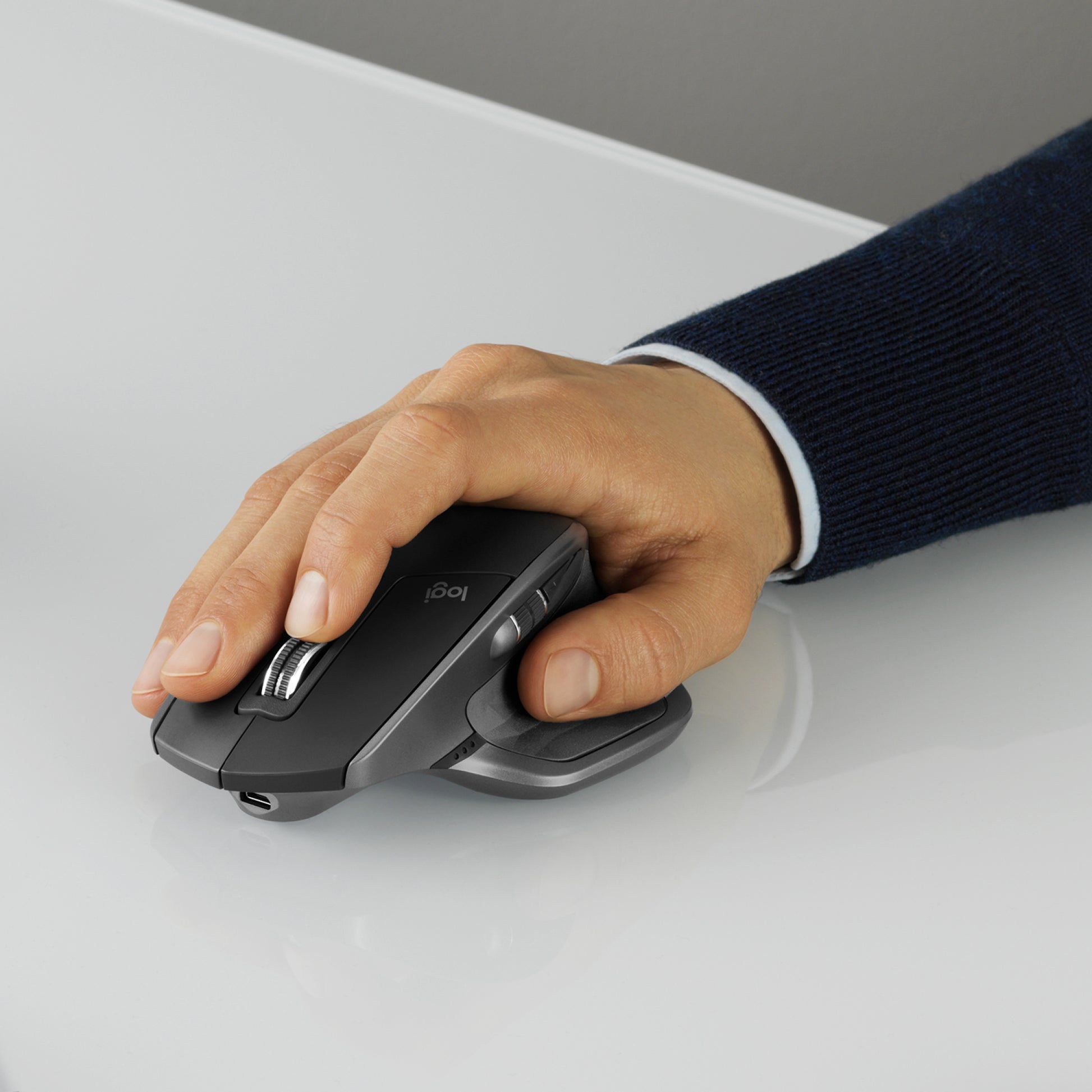 Logitech MX Master 2S Ergonomische Maus – kabellos, wiederaufladbar, Unifying-Empfänger, graphit