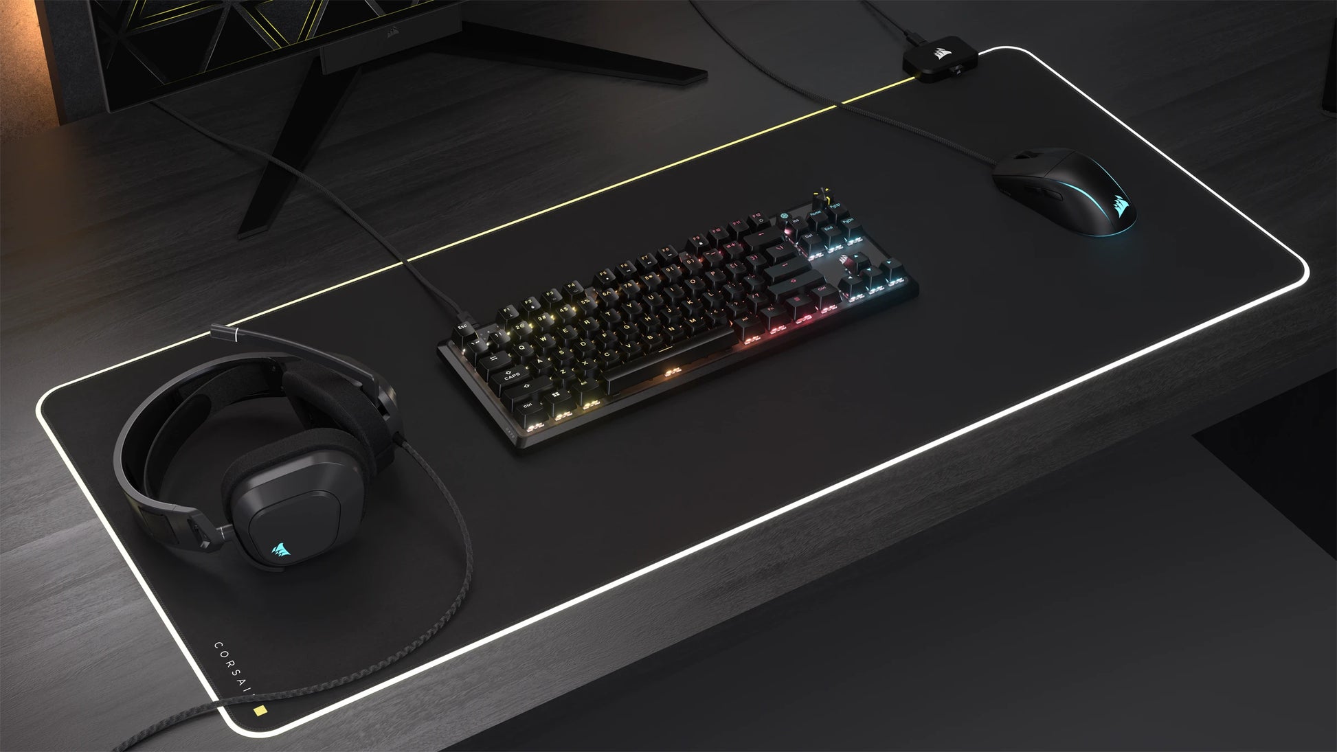Corsair K70 Core TKL RGB – Tenkeyless, mechanisch