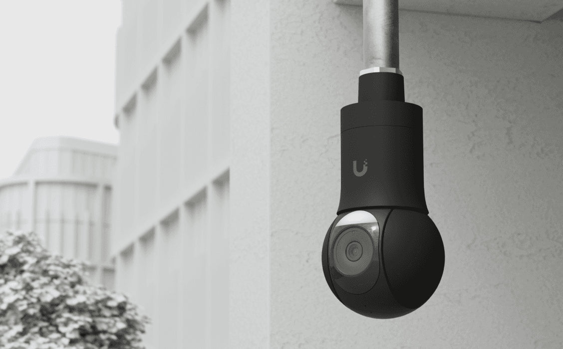 Ubiquiti UACC-G5-PTZ-PM-B Deckenhalterung – für UVC-G5-PTZ – Polycarbonat (PC), 3/4" – Schwarz