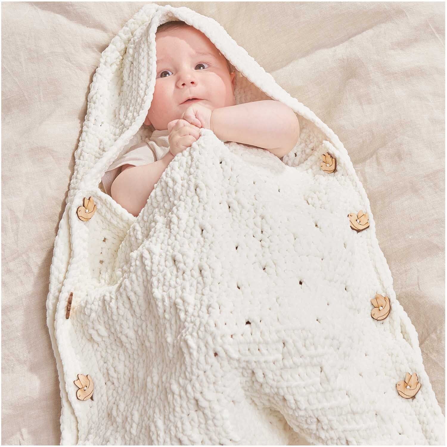 Rico Design Chenillove Wolle Creme – 100 g, 110 m, Nadel 4 mm, 100% Polyester