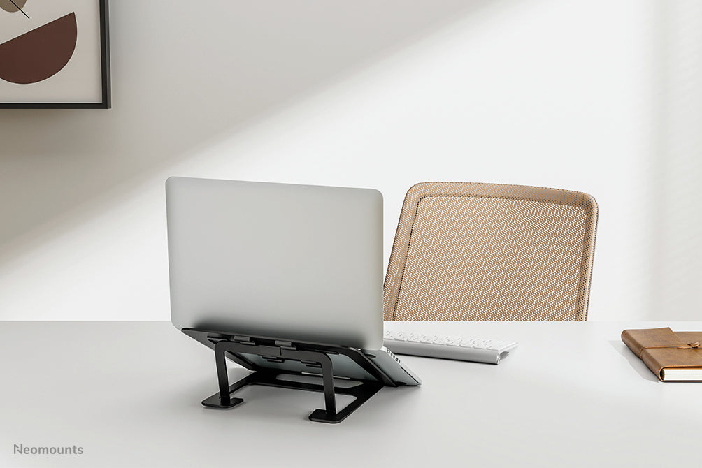 Neomounts Laptop-Ständer für iPad Pro 12,9" (4. Gen.) – bis 17", höhenverstellbar, bis 5 kg – Grau