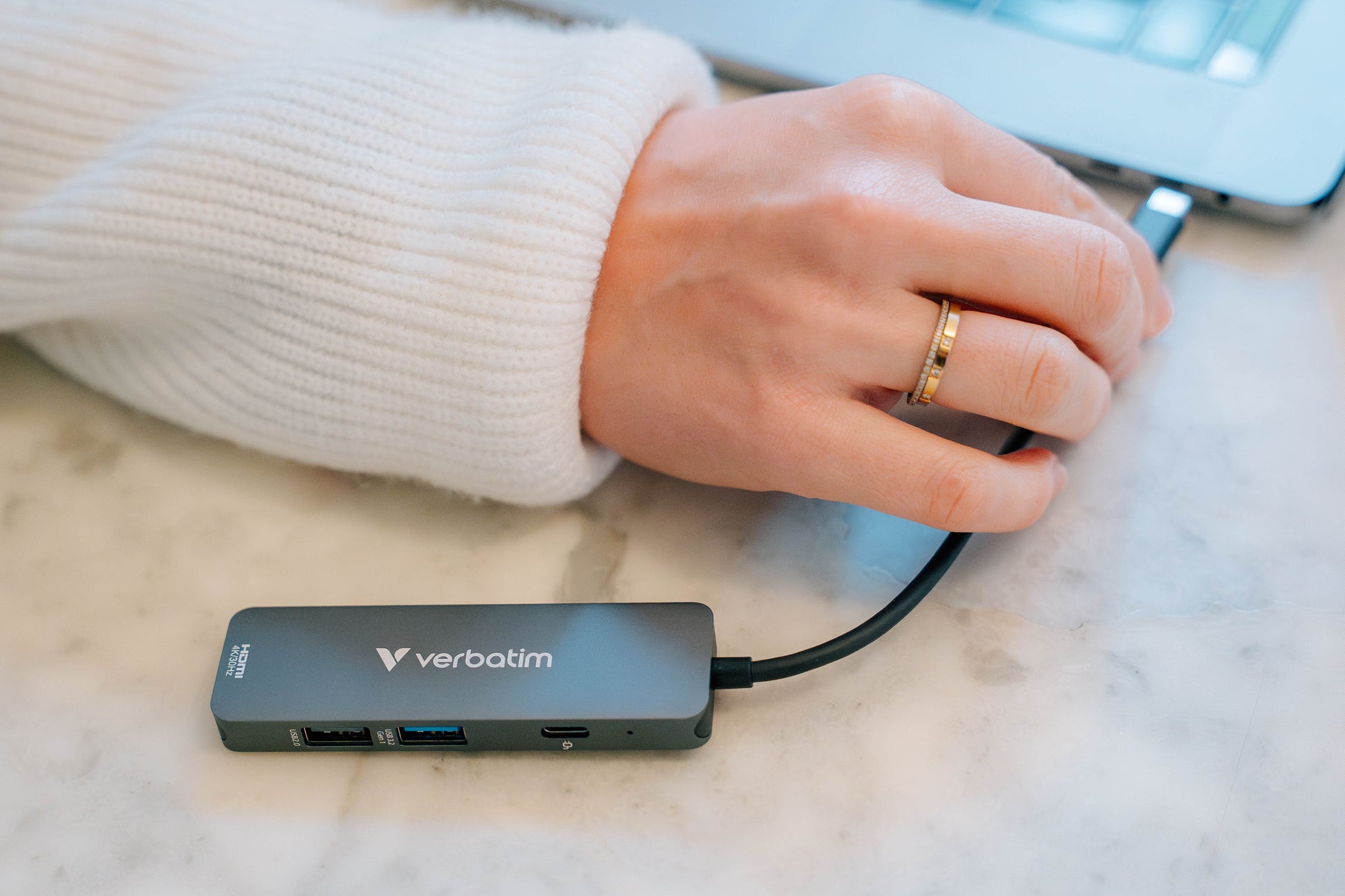 Verbatim 32155 Multiport-Adapter – USB-C, 1× HDMI, 2× USB-A, 100 W PD, für Windows/Mac/Linux