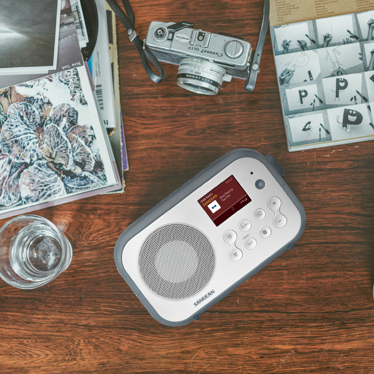 Sangean DPR-42BT – Tragbares DAB+ Radio, UKW, Bluetooth – Weiss/Blau