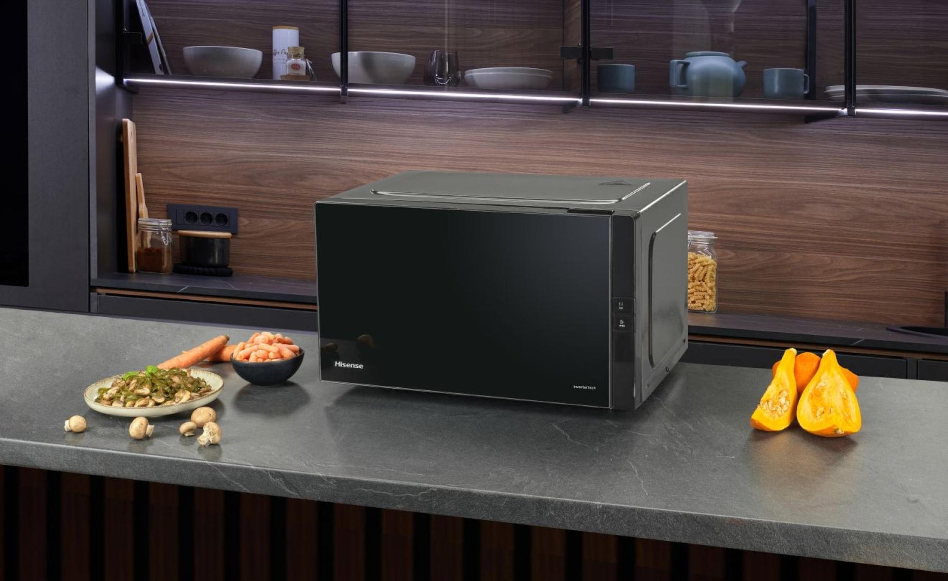 Hisense Grill-Mikrowelle H25MOBS4HGI – 25 l, 900 W – schwarz