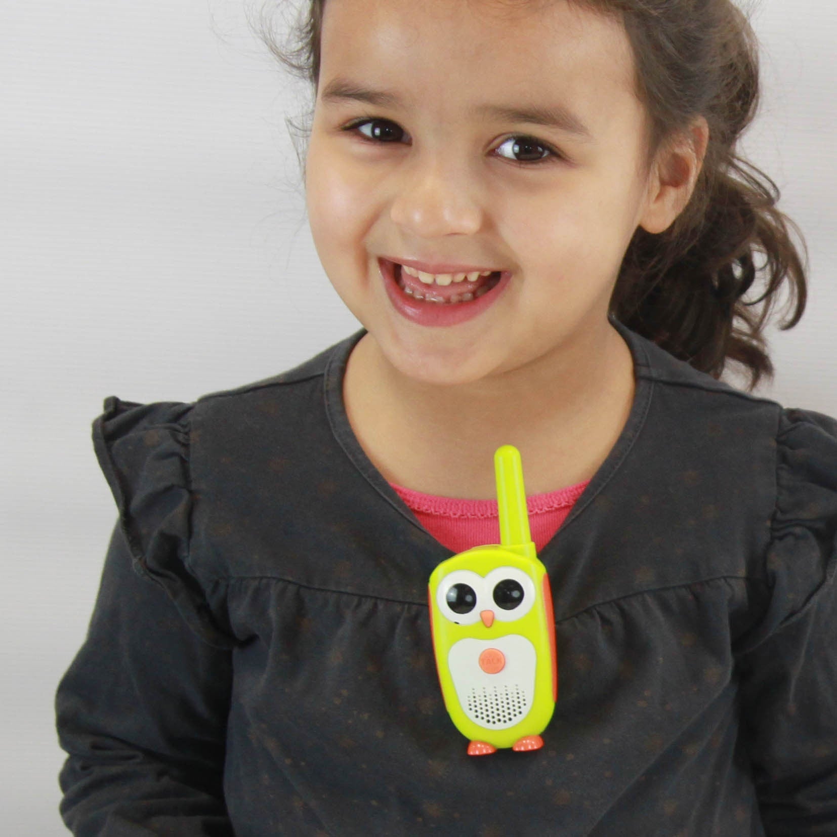 Buki Walkie-Talkie Junior – 2 km Reichweite – 2 Stück – ab 4 Jahren – Grün/Orange