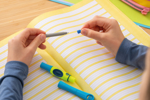 Pelikan griffix – Tintenroller-Set, 0,5 mm, blau, 12er Display, für Rechtshänder
