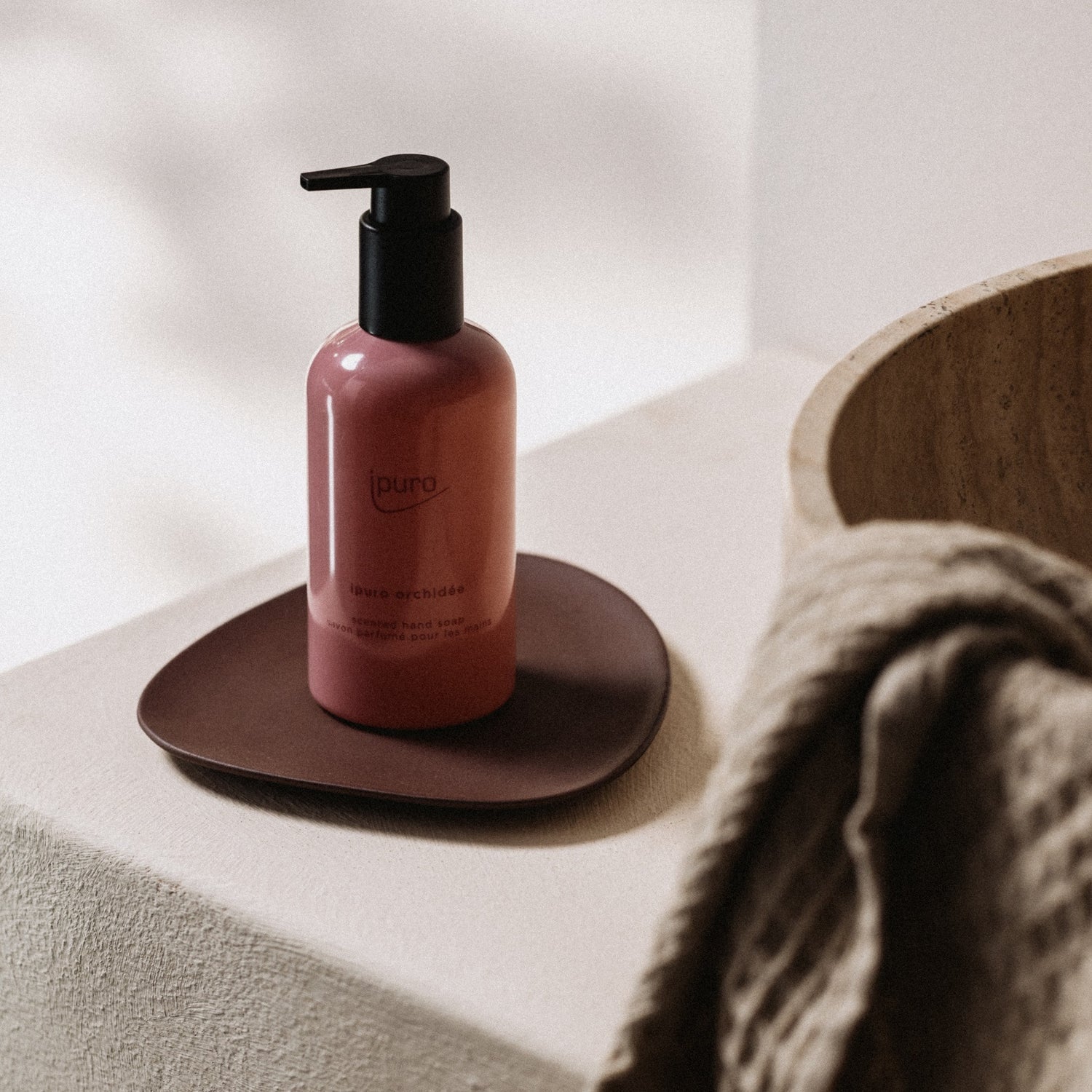 ipuro Flüssige Handseife – Orchidee – Pumpflasche – 250 ml