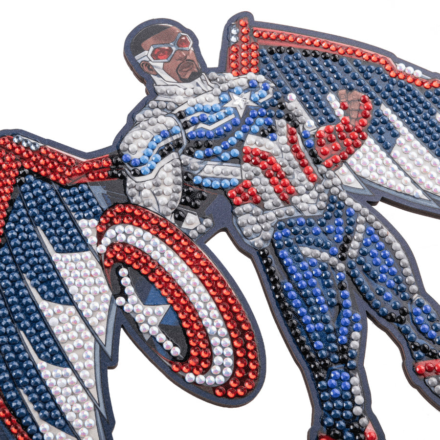 CRAFT Buddy Crystal Art XL Buddy – Diamond-Painting-Set – MARVEL Falcon – 25 cm – ab 6 Jahren – Sperrholz