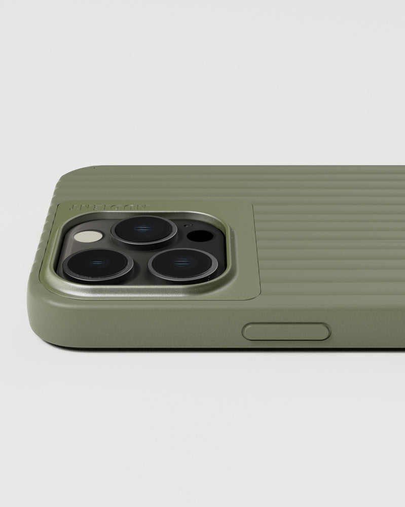 Nudient – Backcover Bold Case – für Apple iPhone 15 Pro Max – Olive
