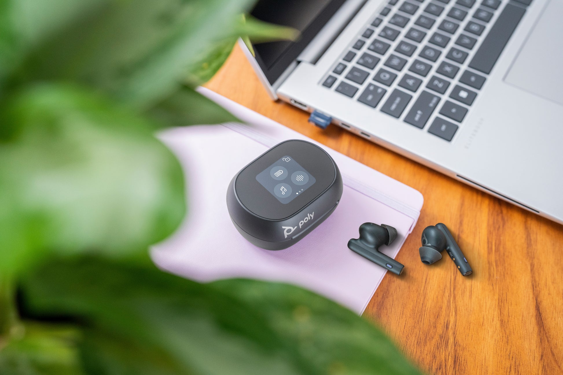 Poly EE 60+ UC – True Wireless In-Ear Kopfhörer – Bluetooth, Touch-Bedienung, Ladecase mit USB-C – Schwarz
