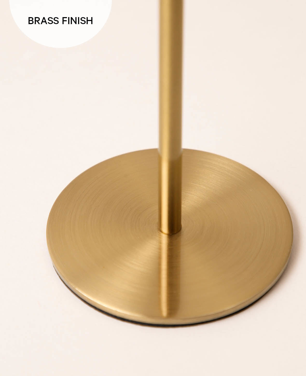Esmée Kerzenständer – Messing & Metall, Gold – Ø 8 × 20 cm – 1 Stück