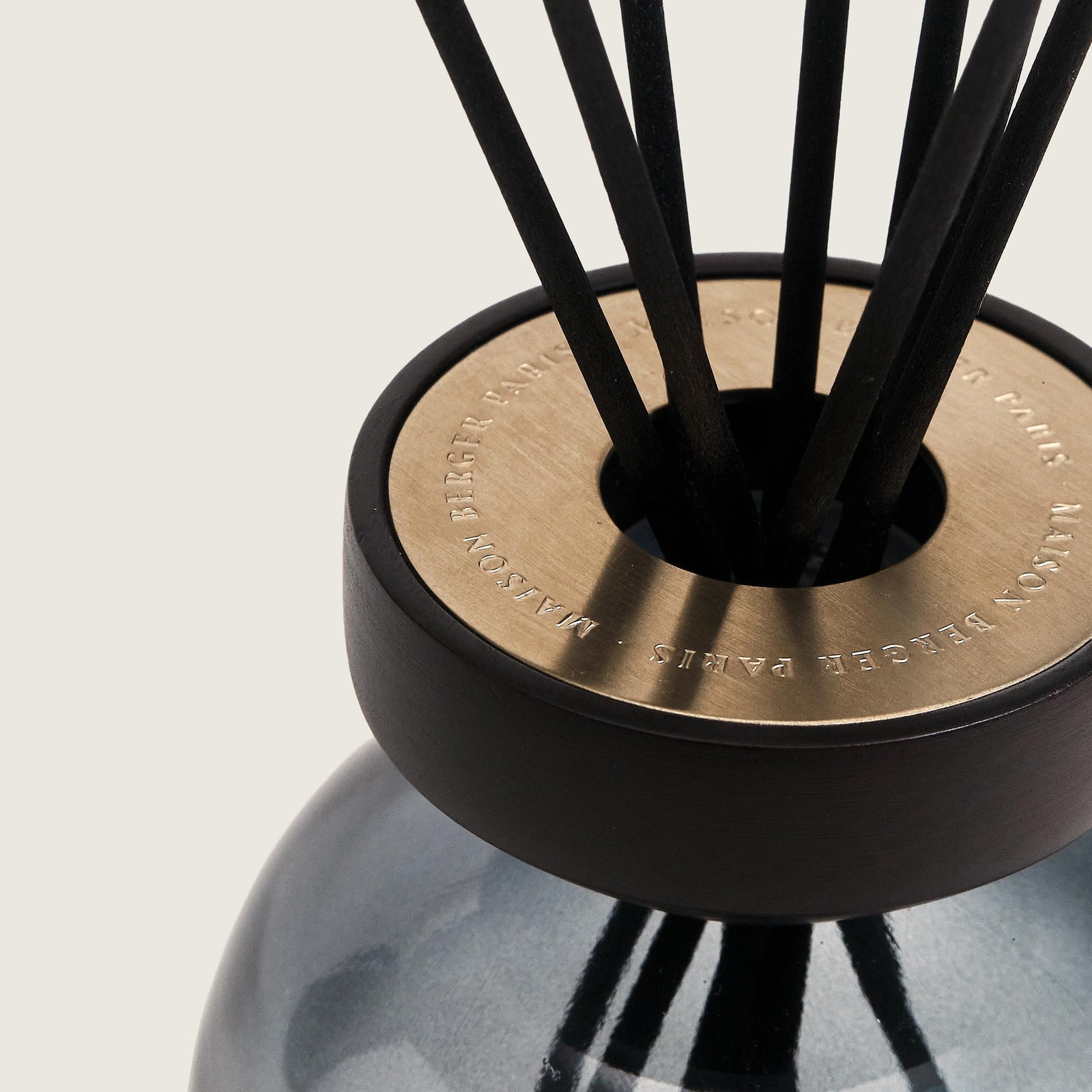 Maison Berger Paris Wood – Duftstäbchen, 260 ml, schwarz