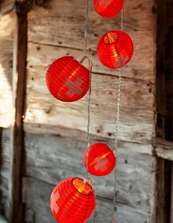 Dameco LED-Lichterkette – Starterset, 1,8 m, Warmweiss, 10 Lampen, Batteriebetrieb, Timer, Rot