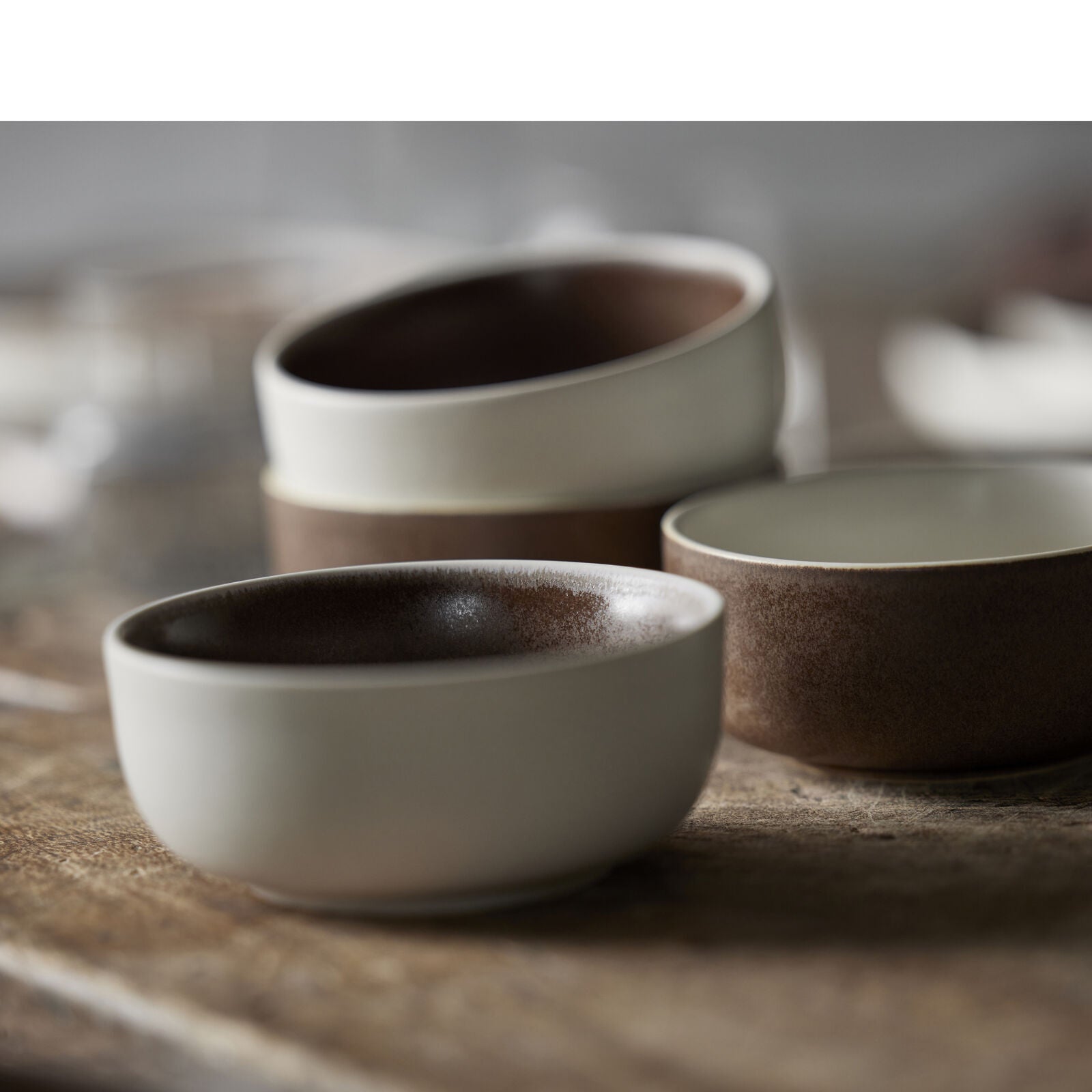 Studio Round Snackschale – Ø 11 cm, Steingut, Braun/Weiss, spülmaschinenfest, mikrowellengeeignet