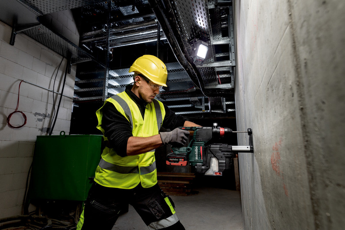 Metabo Akku-Kombihammer KH 18 LTX BL 24 – 18 V (CAS) – SDS-plus – Beton Ø 24 mm – 2,2 J – Solo