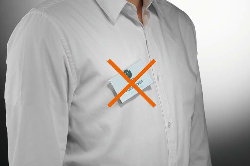 Durable Namensschild – 90 × 54 mm, Hartfolie, transparent, verdrehsicher, Doppelmagnet – 25 Stk