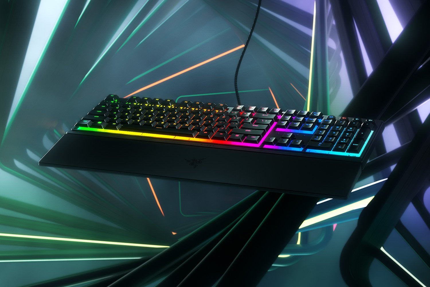 Razer Ornata V3 – Gaming-Tastatur – Mecha-Membran, kabelgebunden – RGB – QWERTZ (CH) – mit Handballenauflage