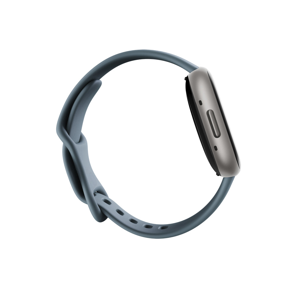 Fitbit Versa 4 – Smartwatch – 40,5 mm, GPS, Gorilla Glass 3, 50 m, Wasserfallblau / Platin
