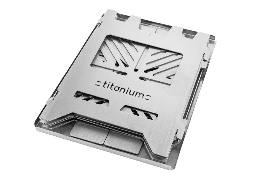 FENNEK Campingkocher Hobo Premium Titan – titan, zusammengelegt 16,4×13,2×1,5 cm, 450 g – silber