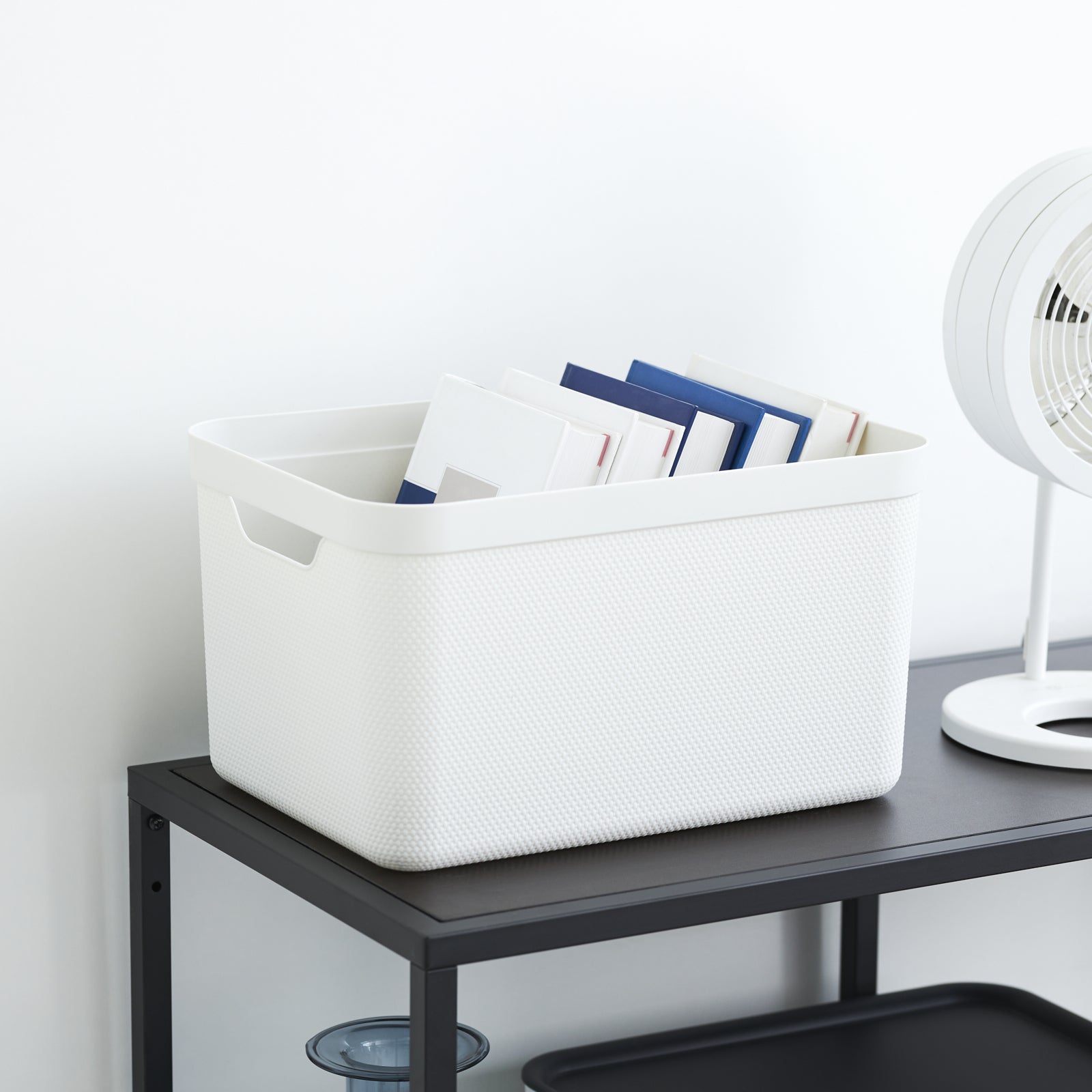 Rotho JIVE Aufbewahrungsbox 16 l (mit Deckel) – Recycling-Kunststoff – Weiss – für A4
