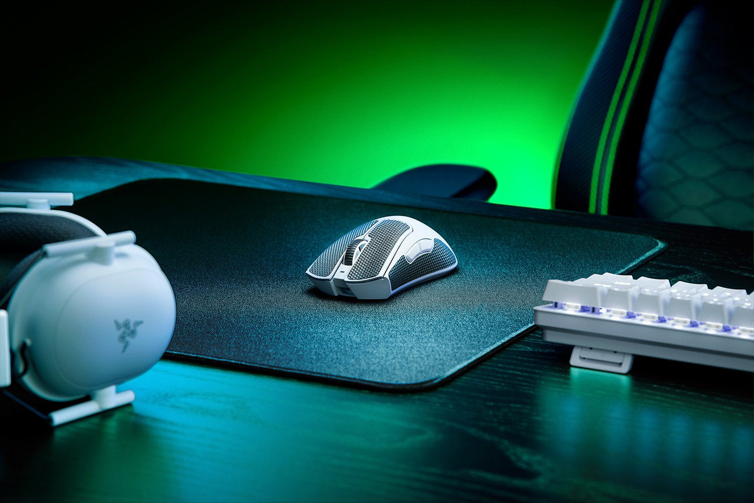 Razer DeathAdder V3 Pro Gaming-Maus – kabellos, USB-A, 30'000 dpi, 1'000 Hz, 5 Tasten, für Rechtshänder, umschaltbar