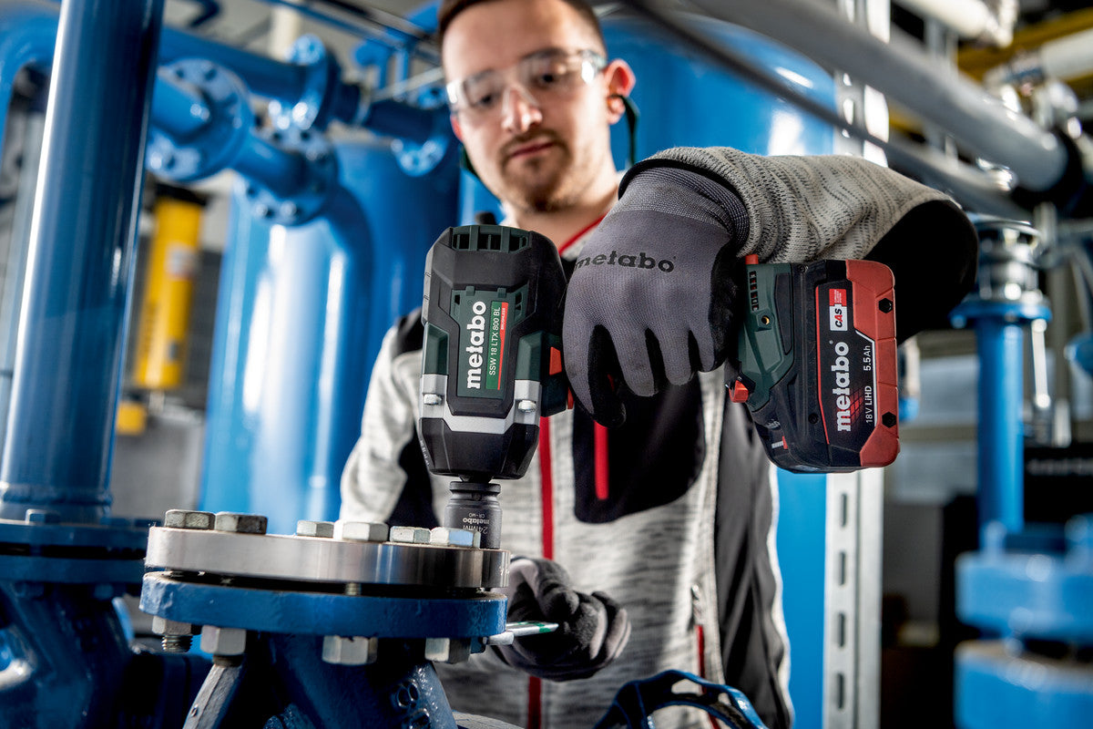 Metabo Schlagschrauber SSW 18 LTX 800 BL – 18 V (CAS) – 1/2" Vierkantaufnahme – 800 Nm – Solo