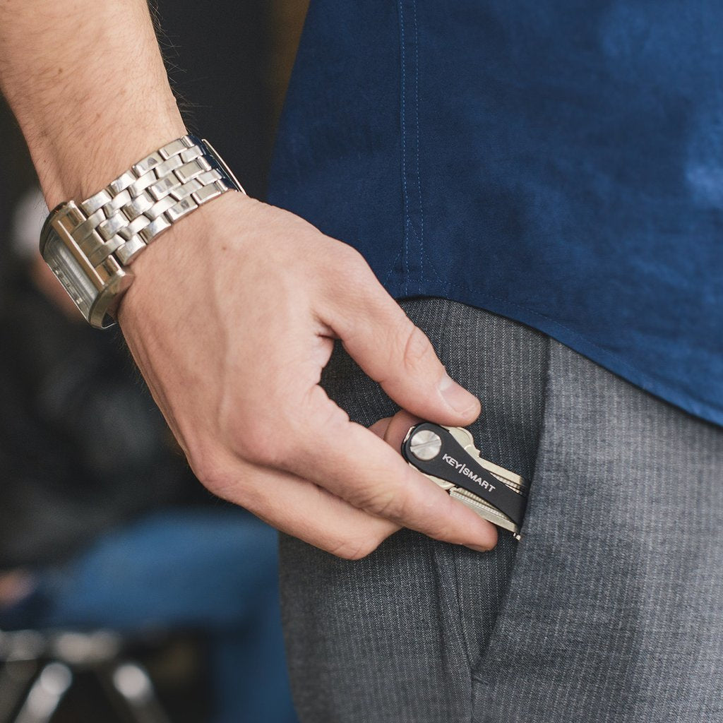KeySmart Schlüssel-Organizer – kompakt, Aluminium/Edelstahl, Schwarz