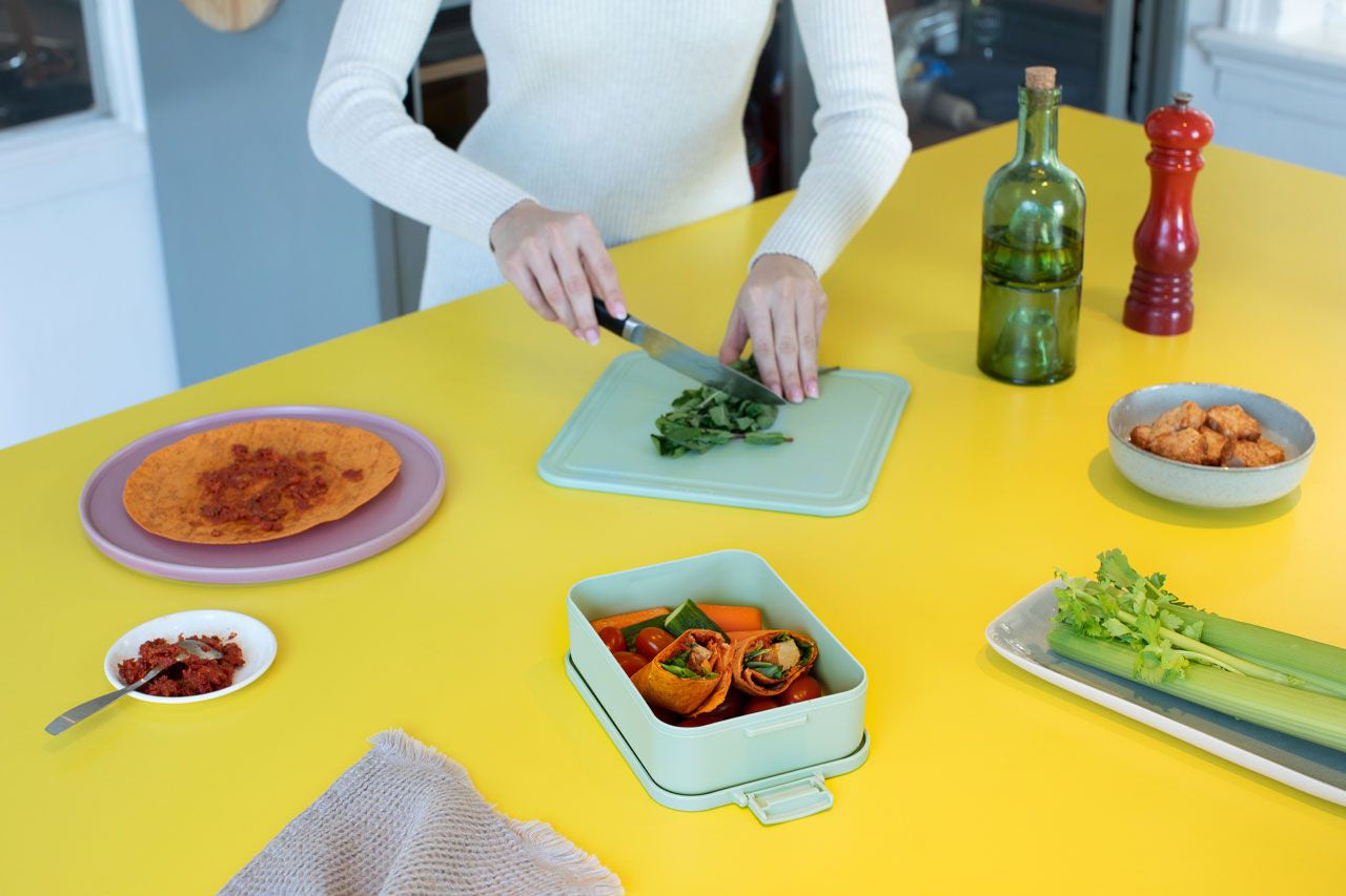 Brabantia Make & Take – Lunchbox 1,1 l, 20 × 13,5 × 5,5 cm, Kunststoff (recycelt), Hellgrün