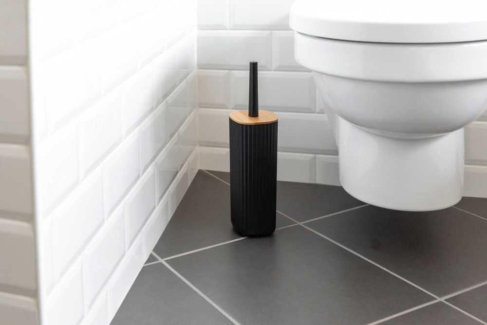 WENKO WC-Bürstenset – Kunststoff, Bambus, schwarz, Kopf austauschbar, H 36 cm, Ø 10 cm